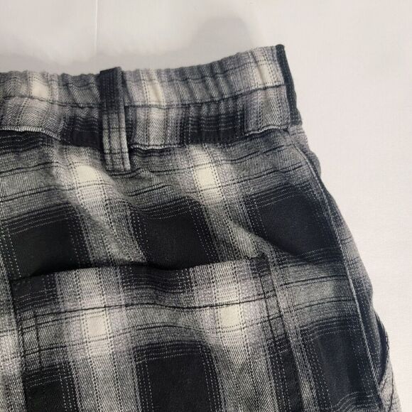 Kendall & Kylie Black and White Plaid Wide Leg Pants - Picture 9 of 9